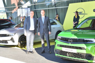 Nassim Benguergoura, patron Opel Algérie, avec Florian Huettl, CEO Opel/Vauxhall