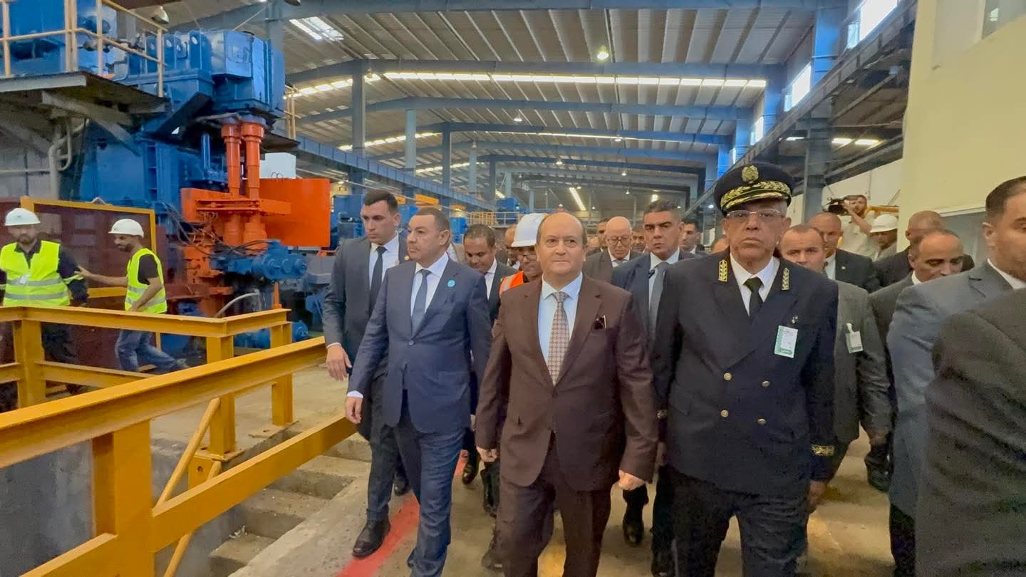 M’sila : Le Premier ministre inaugure une usine de garnitures de frein